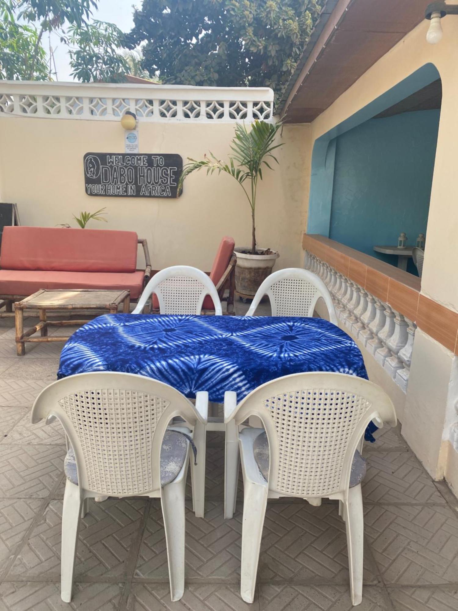 Dabo House Hotel Brufut Екстериор снимка