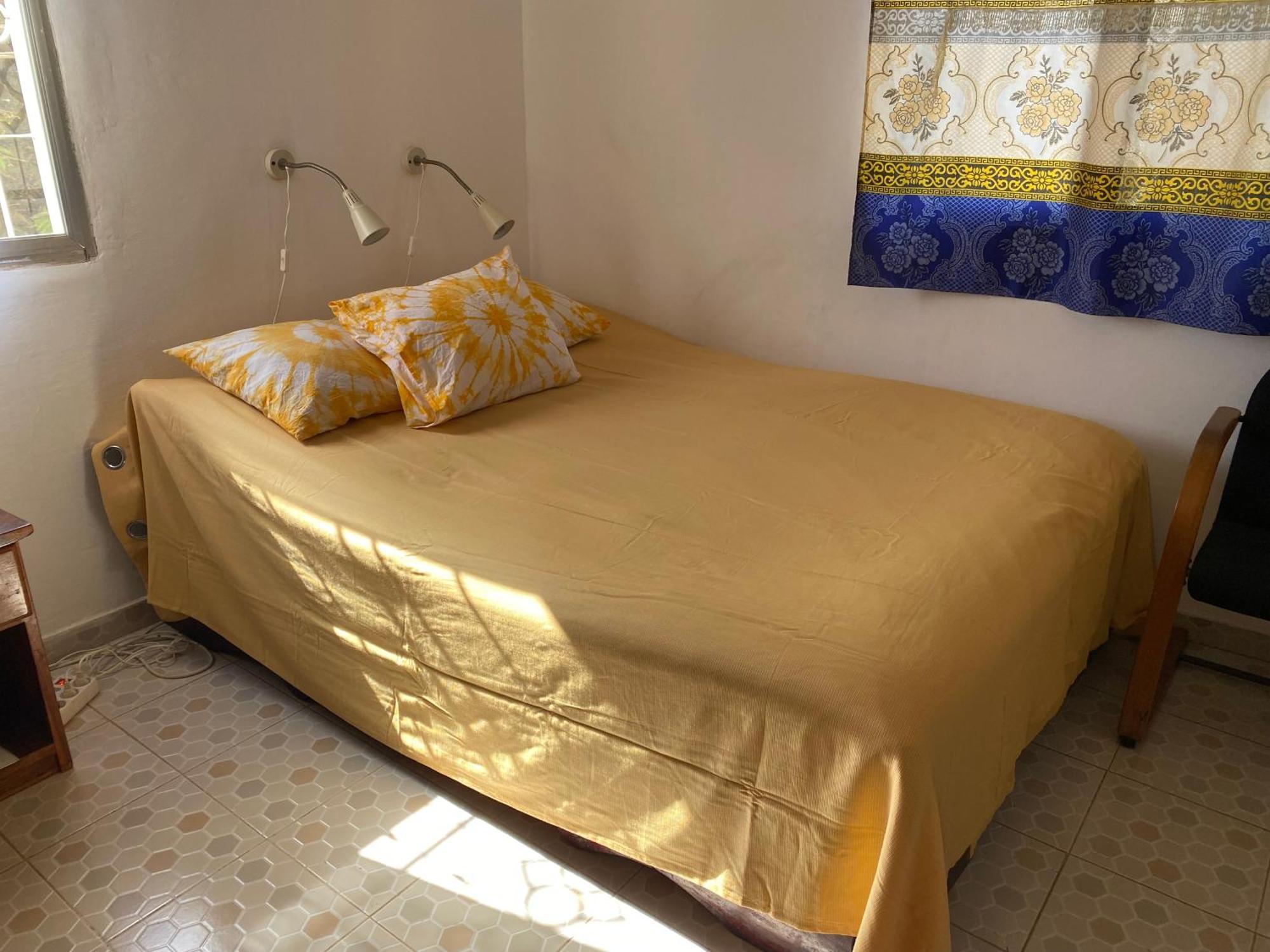 Dabo House Hotel Brufut Екстериор снимка